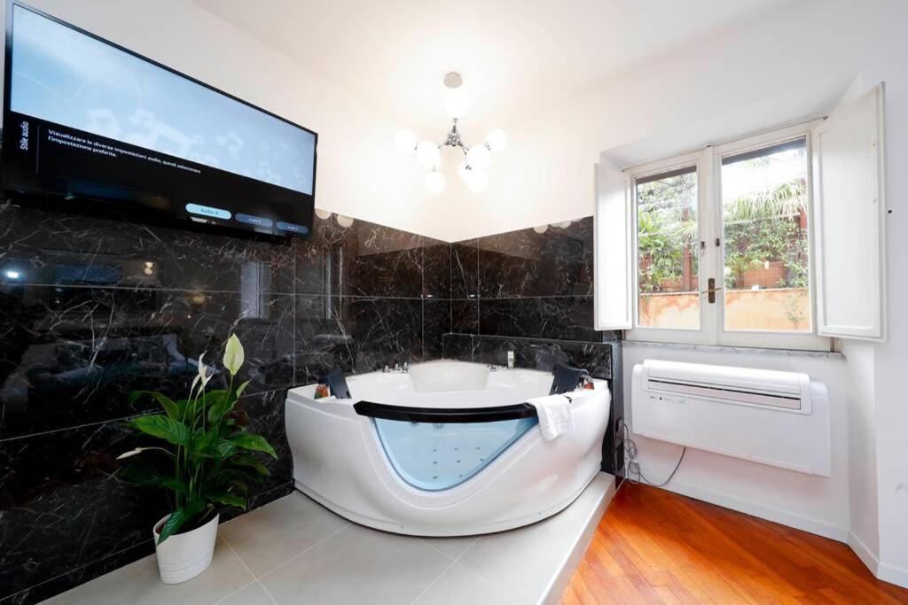 Pantheon Amazing Jacuzzi Suite - Top Collection Rome Exterior photo